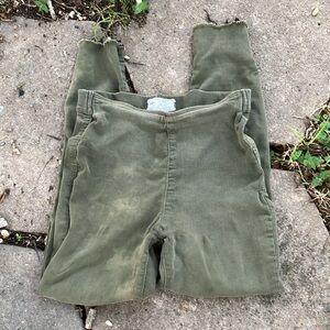 Free People Green Skinny Jeans with Sleek Silhouette